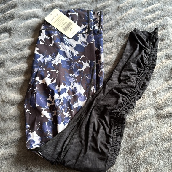 Fabletics NWT Cashel Foldover Powerform Leggings Workout Althletic - Picture 2 of 7